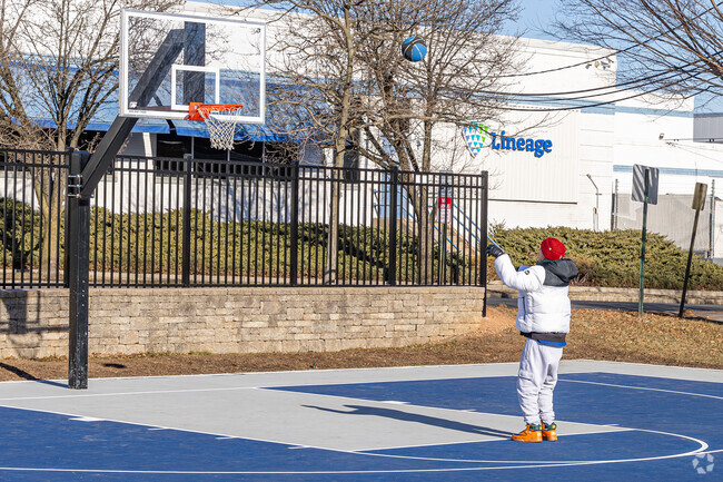 Perth Amboy features many parks that are available to Harbortown residents.