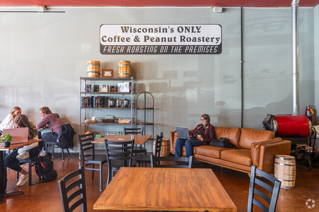 LaJava Roasting House brews fresh coffee and serves house-made lattes in Howard.