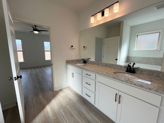 21171 Central Ave, Silverhill, AL 36576 - photo 4