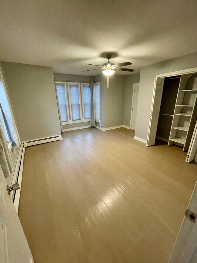 104 Elm St unit 104 Elm St. Unit A, Amesbury, MA 01913 - photo 6