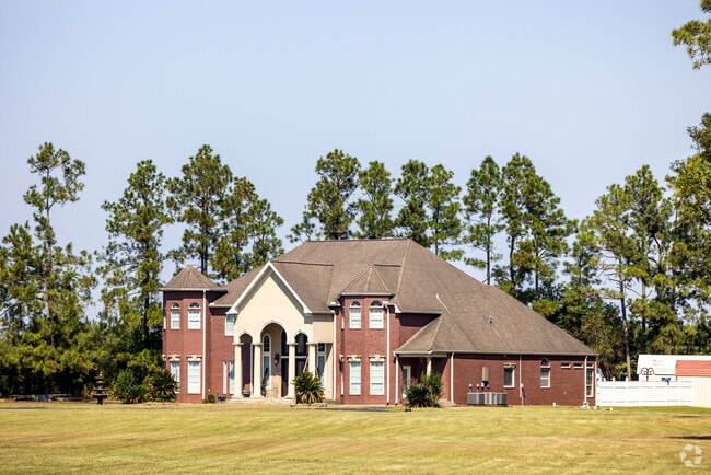 Larger, statley homes on large lots can be found in Starks.