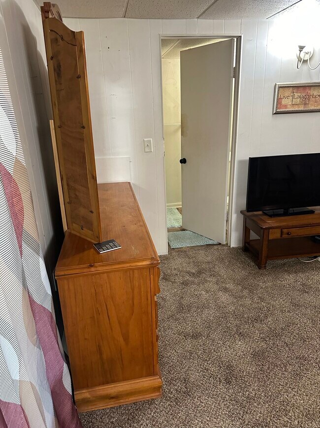 128 Scotts Dr unit Studio, Holland, MI 49424 - photo 5