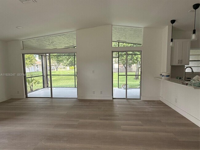 15749 Woodgate Ct, Sunrise, FL 33326 - photo 7