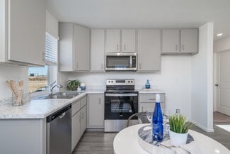 46525 Avery Ln, Bennett, CO 80102