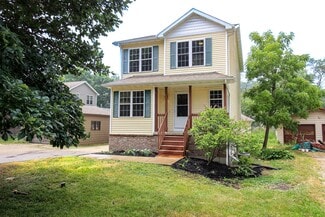 2030 Dodge St, Madison, WI 53713