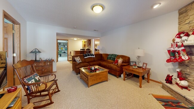 14421 Freesia Way, Saint Paul, MN 55124 - photo 2