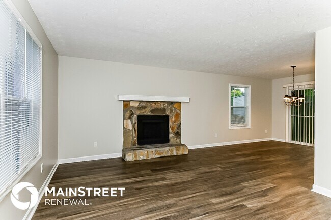 8305 Gledstone Way, Fairburn, GA 30213 - photo 4