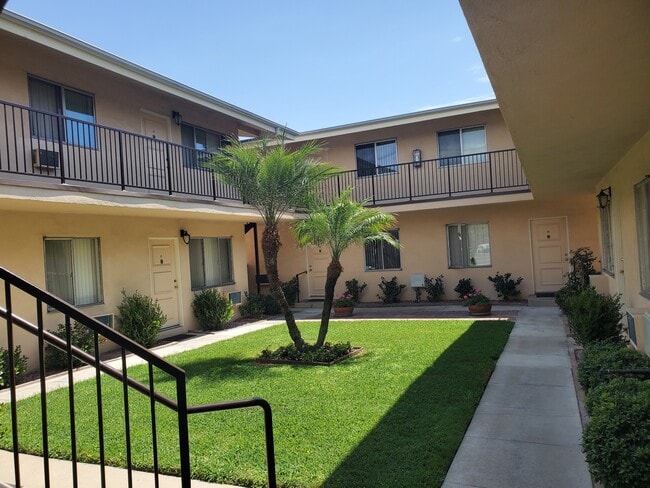 204 E Broadway unit D, San Gabriel, CA 91776 - photo 6