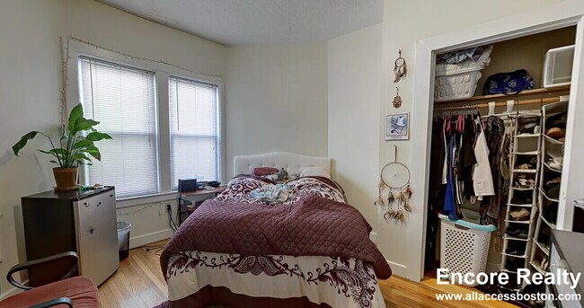 125 Brook St unit 2, Brookline, MA 02445 - photo 6
