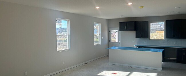 157 Jans Way, Georgetown, TX 78626 - photo 5