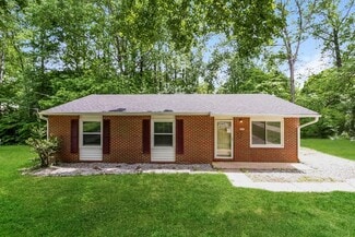 4201 S Jasmin Ct, Winston-Salem, NC 27105