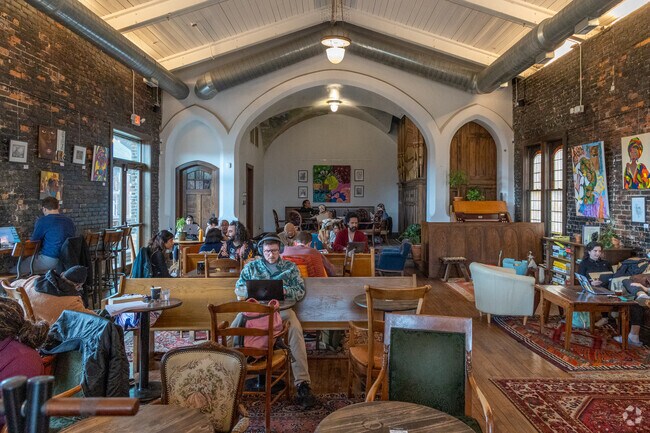 Highland Park residents know that Congregation is open daily.