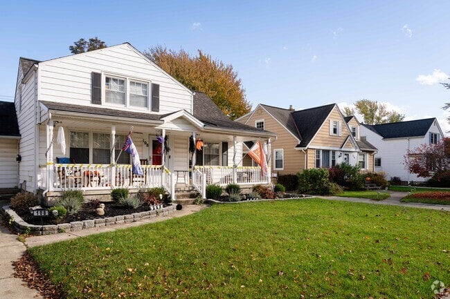 A lot of homes in Parkview feature porches.