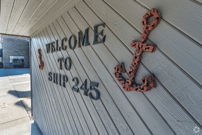 Nay Club Ship 245 is a fun place for a night out for food and drinks in New Haven.