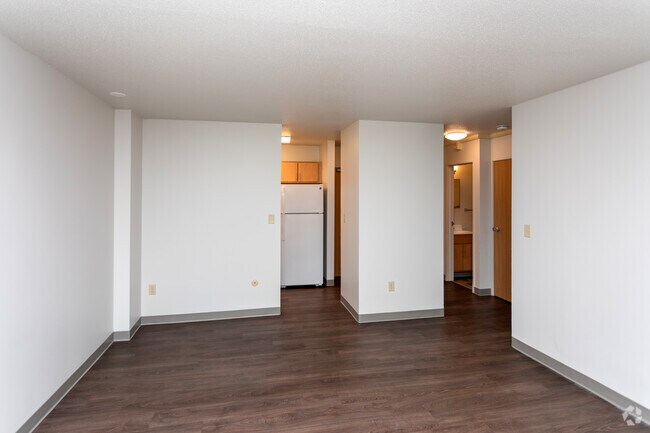 1BR, 1BA - 520SF