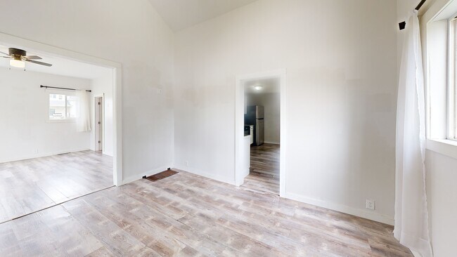 208 N Heaton St, Knox, IN 46534 - photo 2