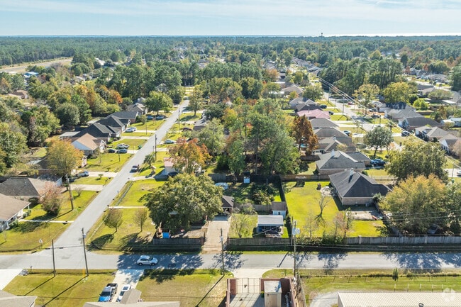 Living in Ocean Springs, MS is like living in a dream.