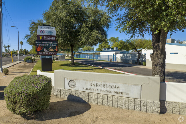 Glendale kids attending K-8th grades might attend Barcelona Elementary School.
