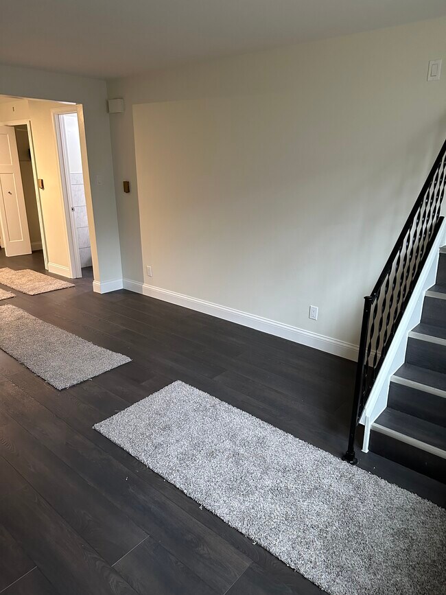 818 S Jefferson St unit 824, Lockport, IL 60441 - photo 7