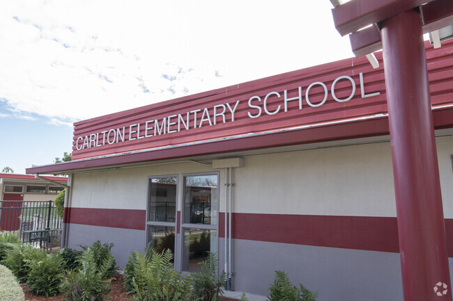 The main building of Carlton Elementary School in San Jose, California.
