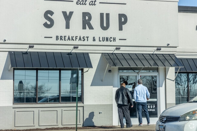 Syrup serves up breakfast classics and traditional lunch fare near University Neighbors.