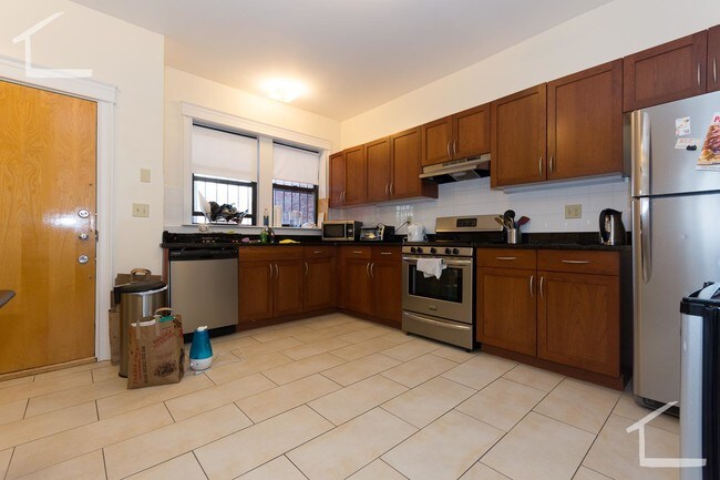 76 Quint Ave unit 9, Boston, MA 02134 - photo 6