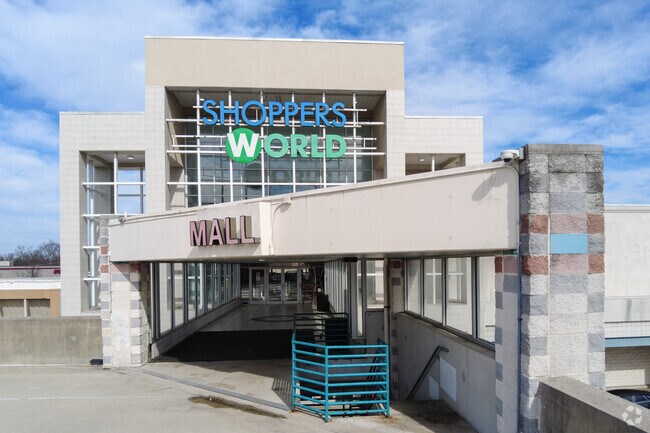 Shoppers World is the main mall within the Beltsway Plaza Retail in Berwyn Heights.