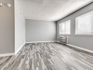 115 Monroe St NE, Ardmore, OK 73401