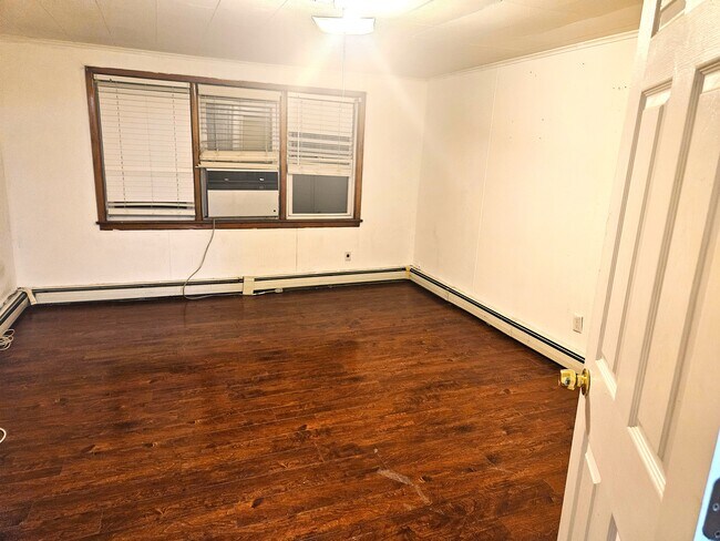 289 Nagle St unit 2, Cliffside Park, NJ 07010 - photo 7