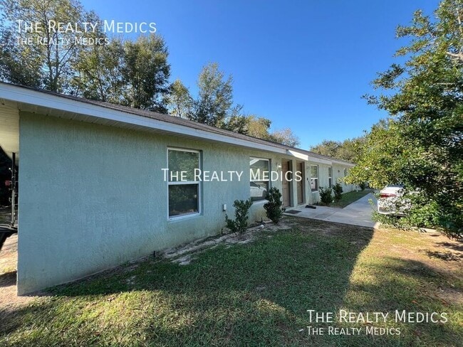 106 Walnut Dr, Ocala, FL 34480 - photo 2