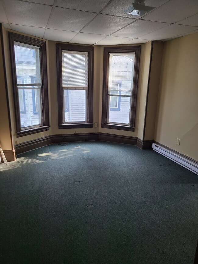 1008-1 Lincoln Ave unit 2, Tyrone, PA 16686 - photo 5