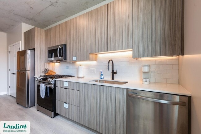 4611 N Broadway St unit 213, Chicago, IL 60640 - photo 4