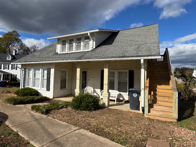 711 Kensington Ave unit B, North Wilkesboro, NC 28659 - photo 1