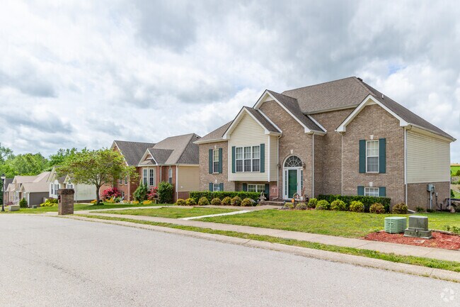 Split-level homes are a common sight in Southern View.