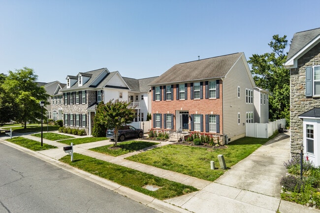 There are many spacious single-family options in Edgewater.