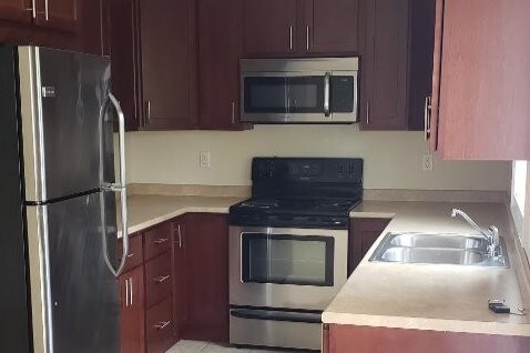 83 Mechanic St unit 3, Attleboro, MA 02703 - photo 5