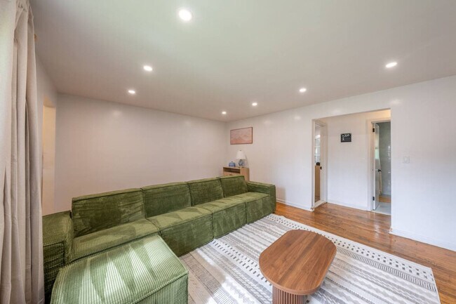 810 Walnut St unit ID1357413P, Linden, NJ 07036 - photo 6