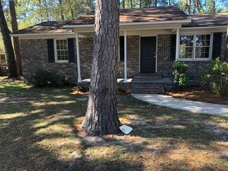 201 Iris Dr, Walterboro, SC 29488