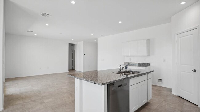 1540 E Mason Dr, Casa Grande, AZ 85122 - photo 7