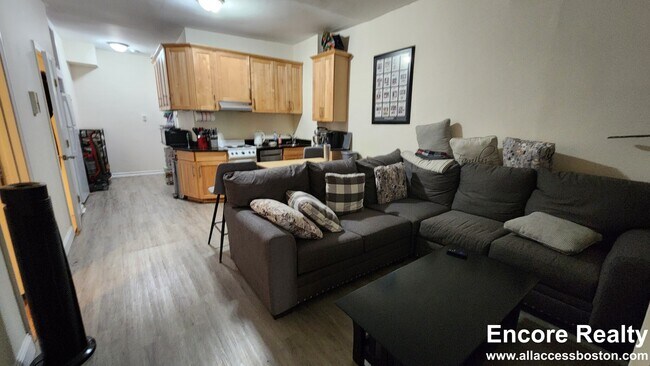 16 Aberdeen St unit 15-6, Boston, MA 02215 - photo 2