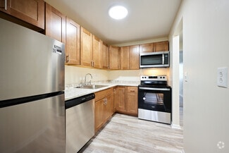 32 Titus Ct, Irondequoit, NY 14617