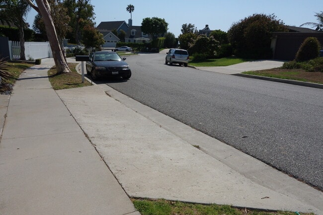 6430 Sea Star Dr, Malibu, CA 90265 - photo 4