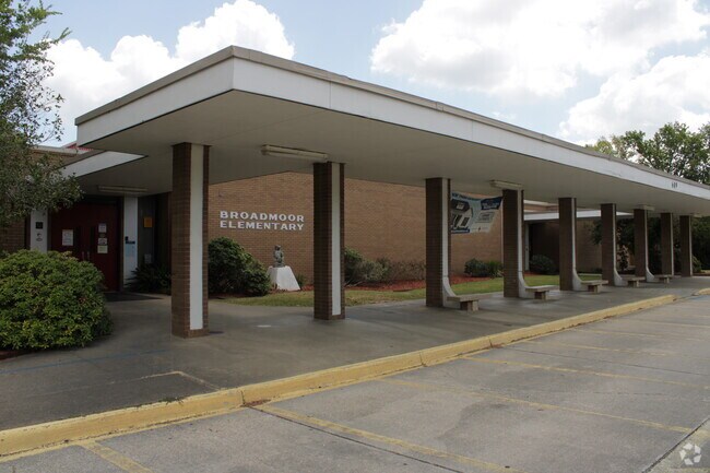 Broadmoor Elementary is a School of Academic Distinction in Lafayette.