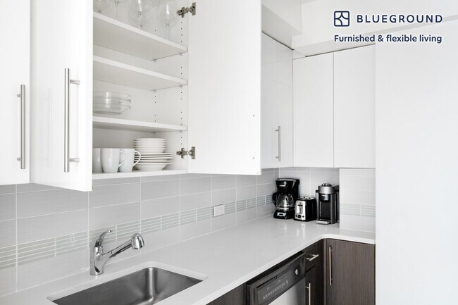 300 E 51st St unit FL19-ID534, New York, NY 10022 - photo 7