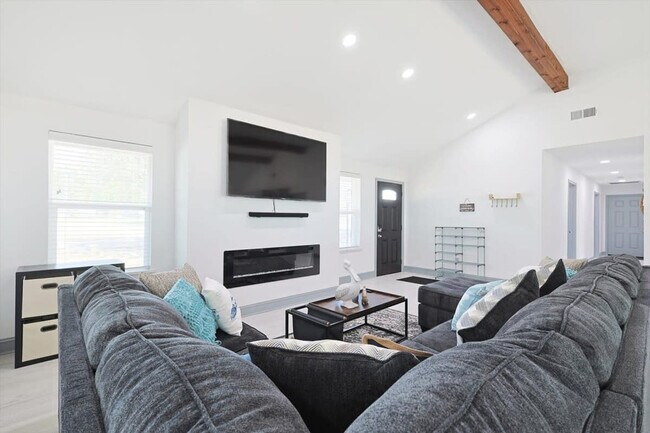 9884 Cherokee Trail unit ID1019608P, Quinlan, TX 75474 - photo 4