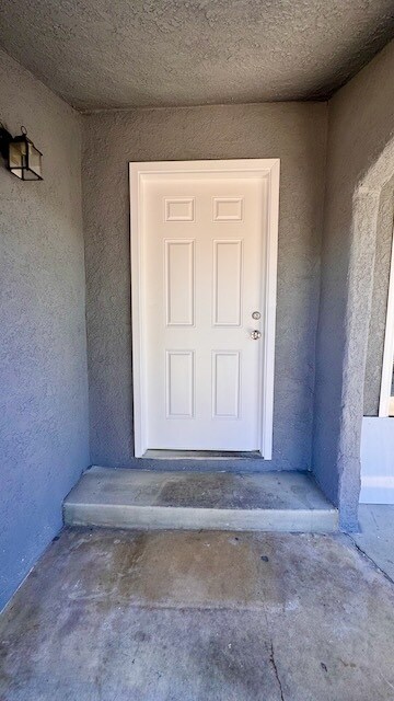 1026 W 108th St unit Front House, Los Angeles, CA 90044 - photo 4