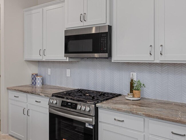 55 Baldwin St, Lillington, NC 27546 - photo 3