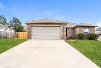 2995 Wild Berry Dr, Benton, AR 72015