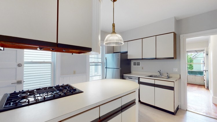 57 Hawthorne St, Somerville, MA 02144 - photo 1