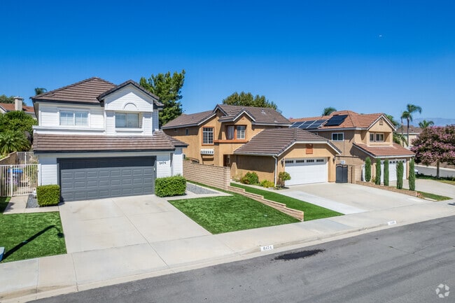 Homes in Butterfield Ranch come in a variety of sizes and styles.